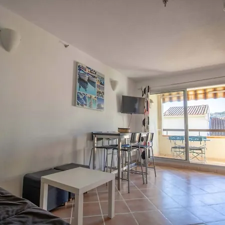 Nice 25 M Bright With Balcony And Pool * Roquebrune-sur-Argens